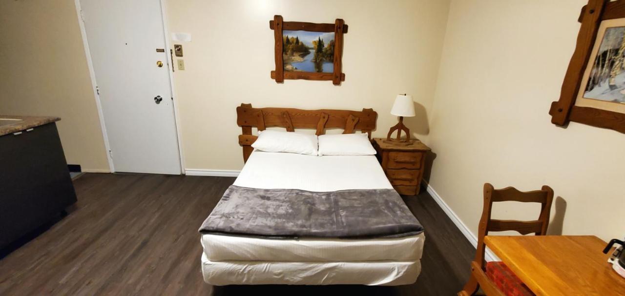 Agassiz Park Lodge - Under New Management McCreary Buitenkant foto