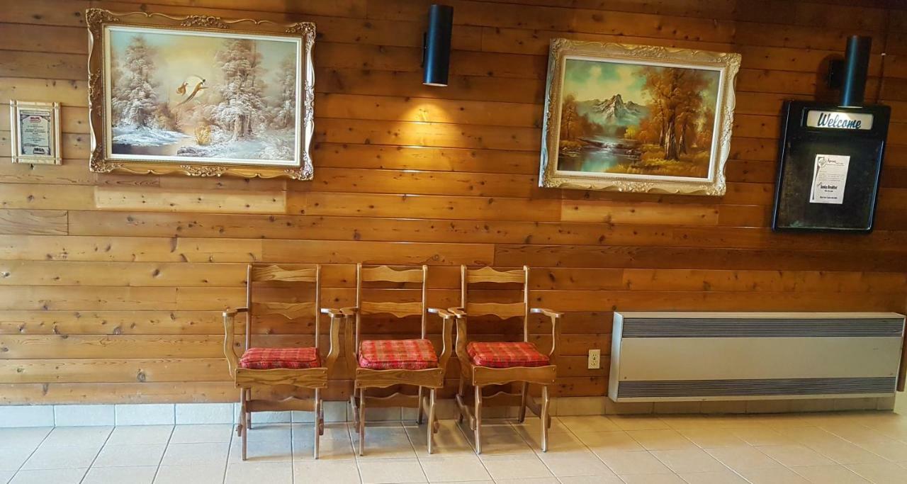 Agassiz Park Lodge - Under New Management McCreary Buitenkant foto