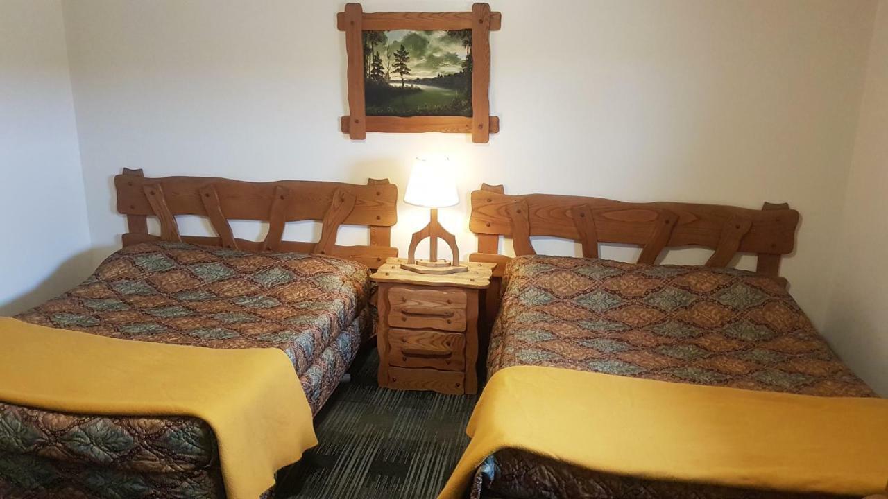 Agassiz Park Lodge - Under New Management McCreary Buitenkant foto